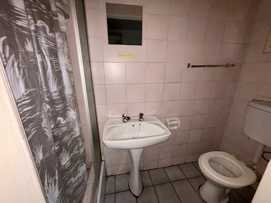 5 Bedroom Property for Sale in Willows Free State